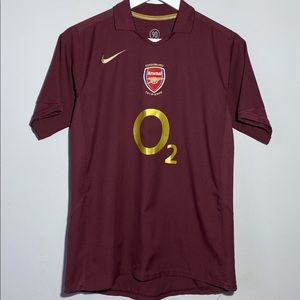 Vintage Nike Arsenal 2005/06 Home Jersey